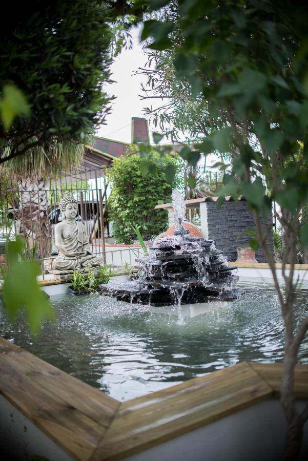 Hotel Restaurant Mon Auberge Lunel  Zewnętrze zdjęcie