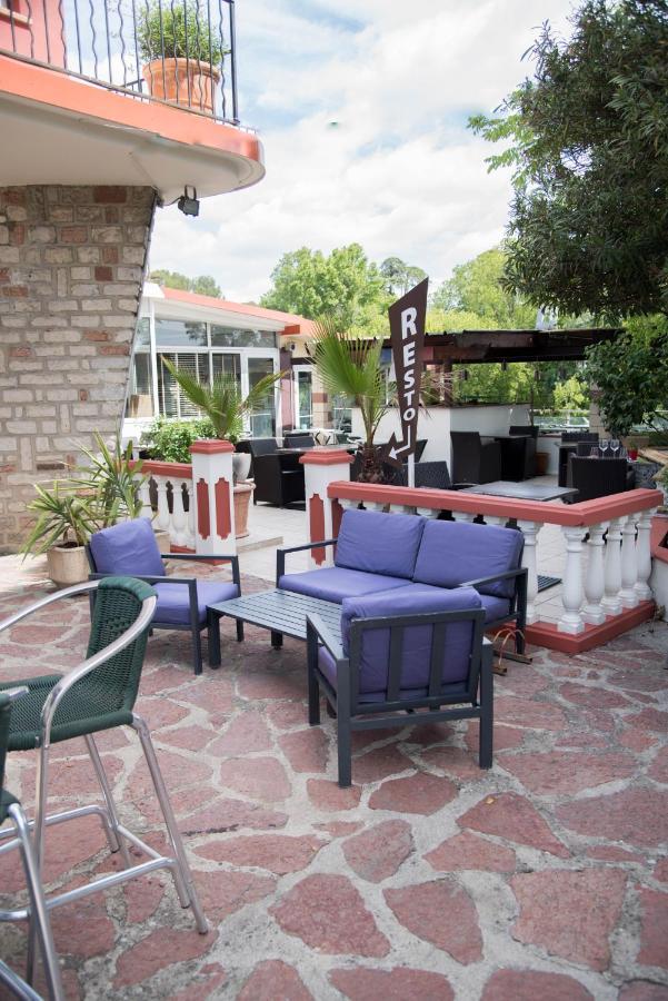Hotel Restaurant Mon Auberge Lunel  Zewnętrze zdjęcie