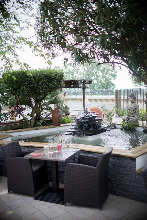Hotel Restaurant Mon Auberge Lunel  Zewnętrze zdjęcie