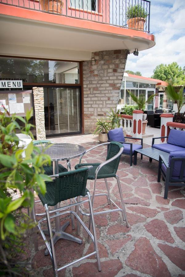 Hotel Restaurant Mon Auberge Lunel  Zewnętrze zdjęcie