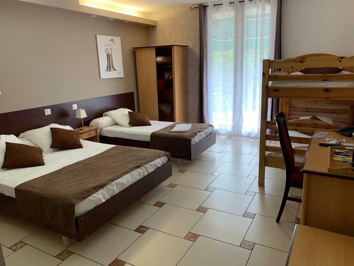 Hotel Restaurant Mon Auberge Lunel  Zewnętrze zdjęcie