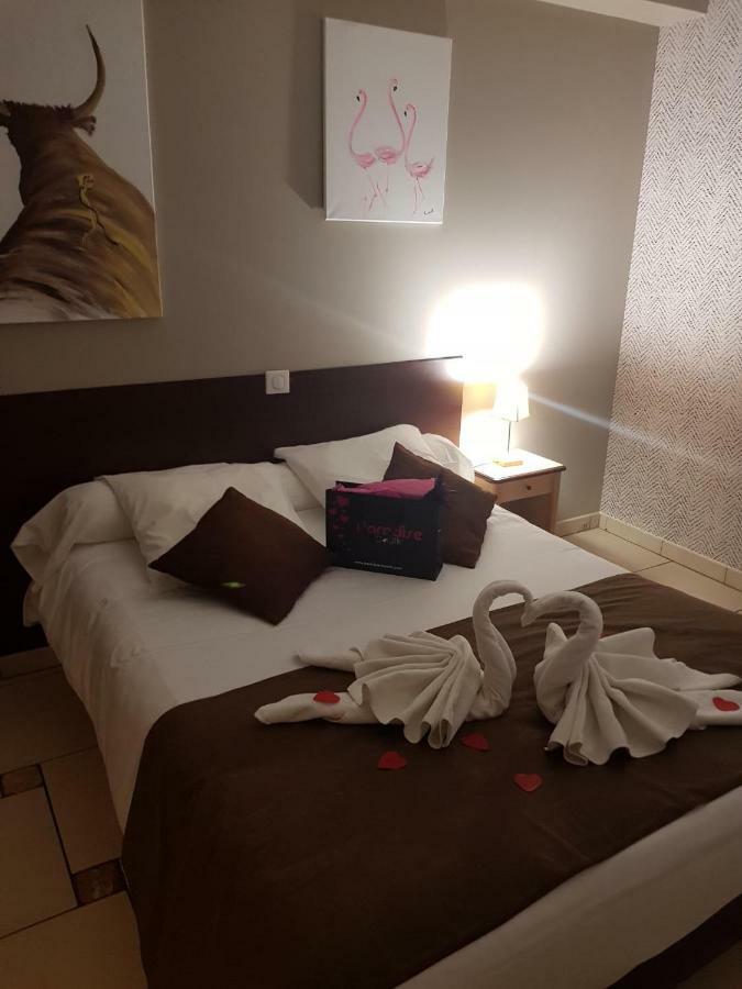 Hotel Restaurant Mon Auberge Lunel  Zewnętrze zdjęcie